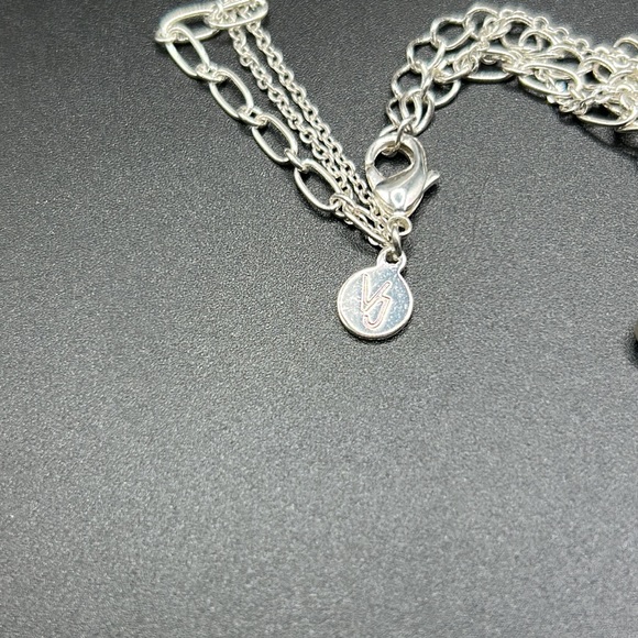 Necklace RLM pendant and triple silver tone VJ chain - Picture 5 of 7
